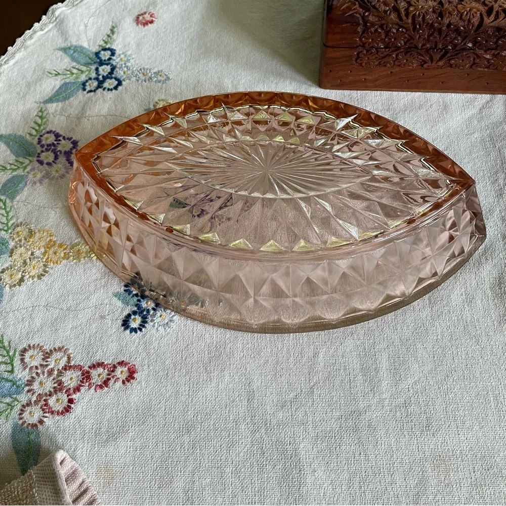 Antique Jeanette Glass Co. Windsor Diamond Pattern Pink Boat Shaped Bowl. 11.75